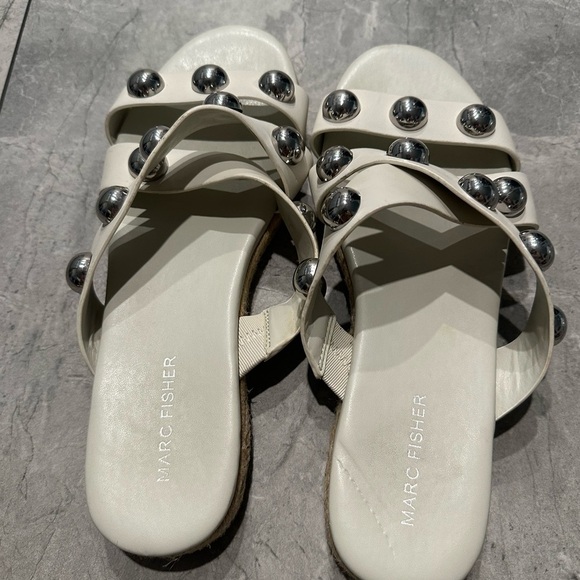 Marc Fisher White Studded Sandals 9.5 - Picture 3 of 3